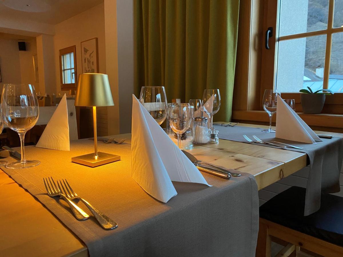 Hotel Helvetia Müstair Eksteriør bilde